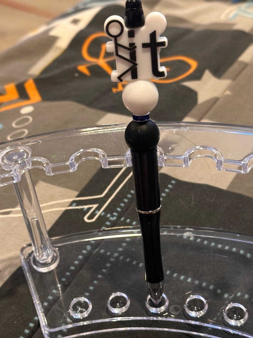 Black and White Decorative Pen with Tag Topper